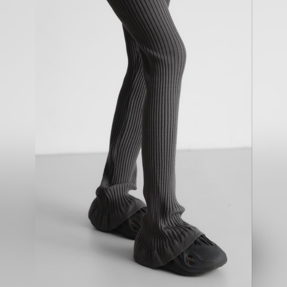 The FRANKIE SHOP Flare Ribbed Legging - Charcoal - One Size